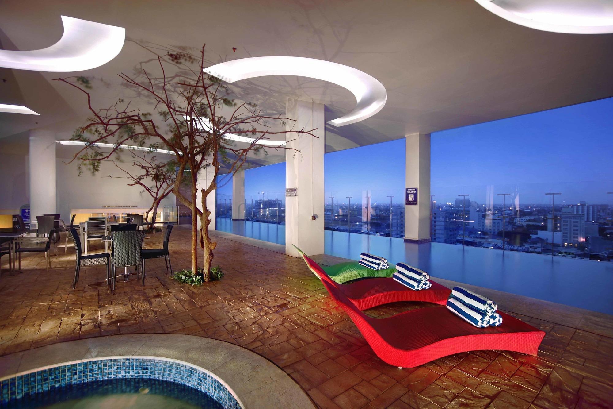 Aston Makassar Hotel & Convention Center Exterior foto